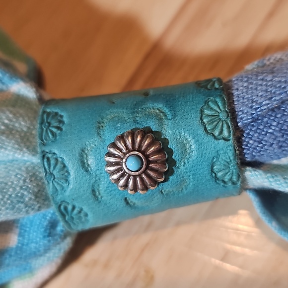 East Meets West Leather Accessories - Southwestern Leather Bandana Slide